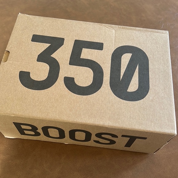 Authentic Yeezy Boost 350 size 10.5 - Picture 1 of 8